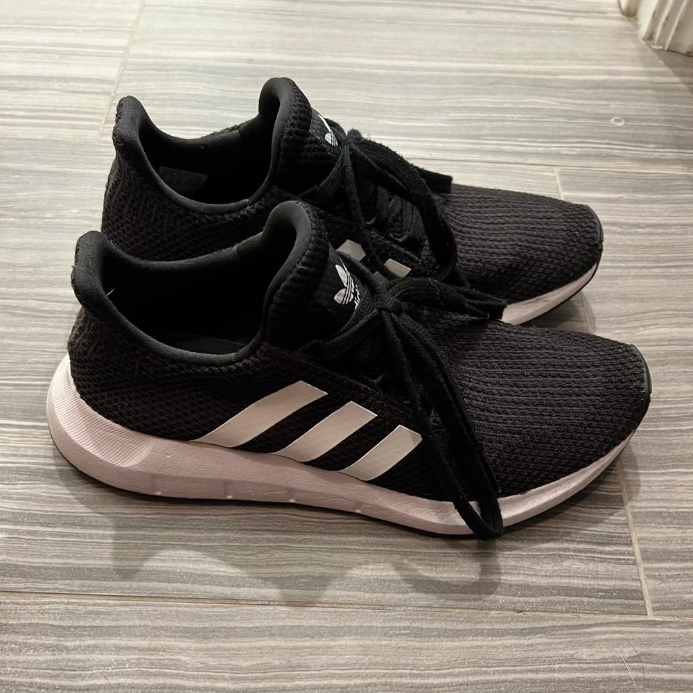 Adidas black/white sneakers.size 7.5